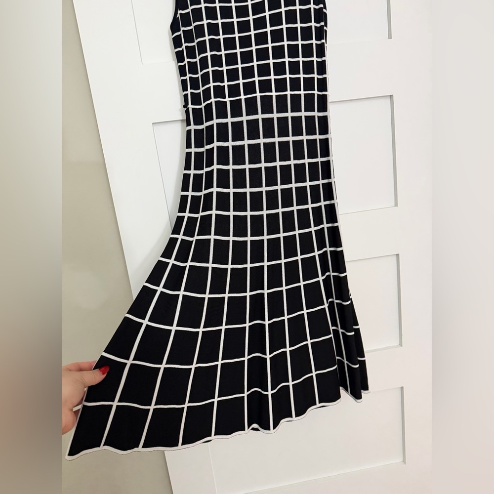 Carmen Marc Valvo Black and White Checkered Midi Dress - Picture 2 of 3